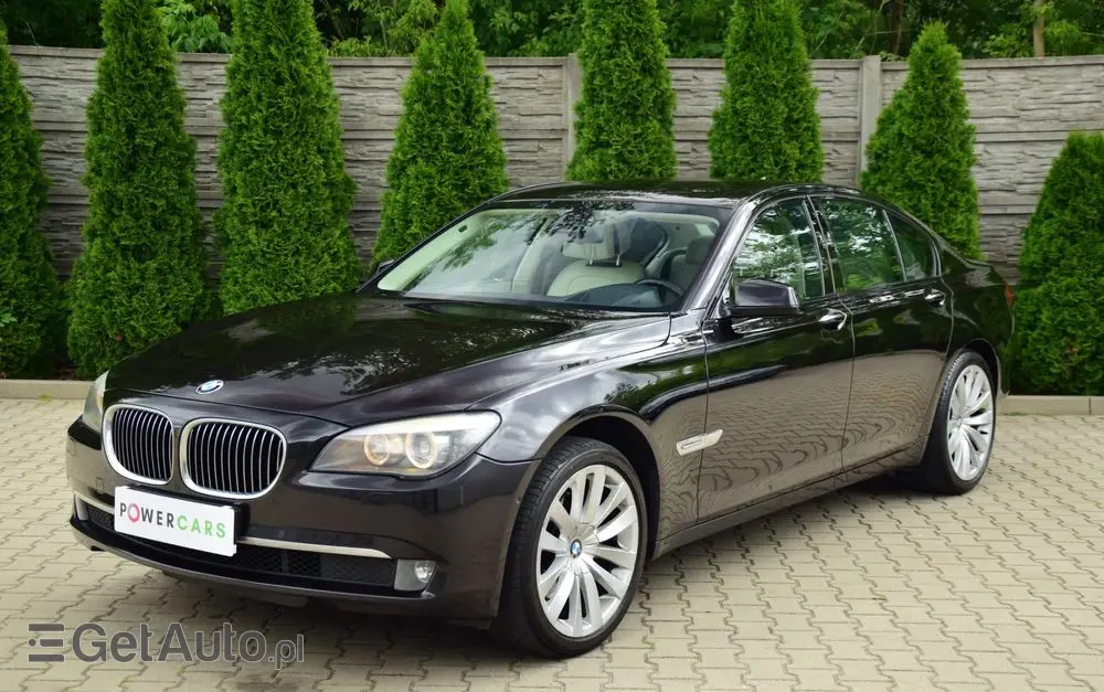 BMW Seria 7 740d