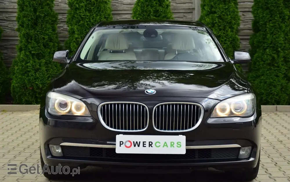 BMW Seria 7 740d