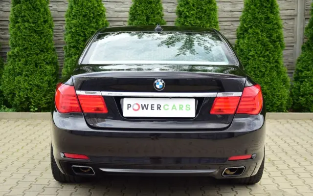 BMW Seria 7 740d