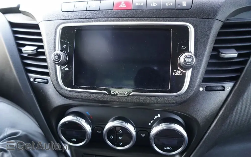 IVECO DAILY 35-160 / KONTENER 4,2 M / WINDA / BLIŹNIAK   DMC: 3500 KG /  2022 