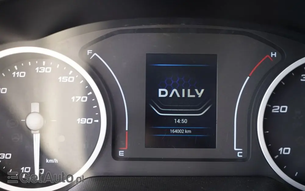 IVECO DAILY 35-160 / KONTENER 4,2 M / WINDA / BLIŹNIAK   DMC: 3500 KG /  2022 