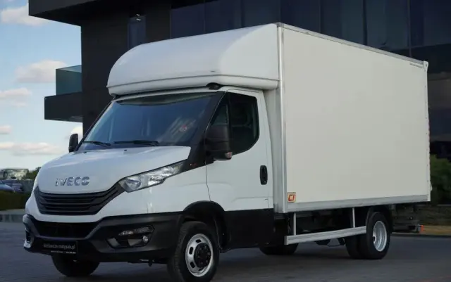 IVECO DAILY 35-160 / KONTENER 4,2 M / WINDA / BLIŹNIAK   DMC: 3500 KG /  2022 