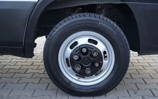 IVECO DAILY 35-160 / KONTENER 4,2 M / WINDA / BLIŹNIAK   DMC: 3500 KG /  2022 