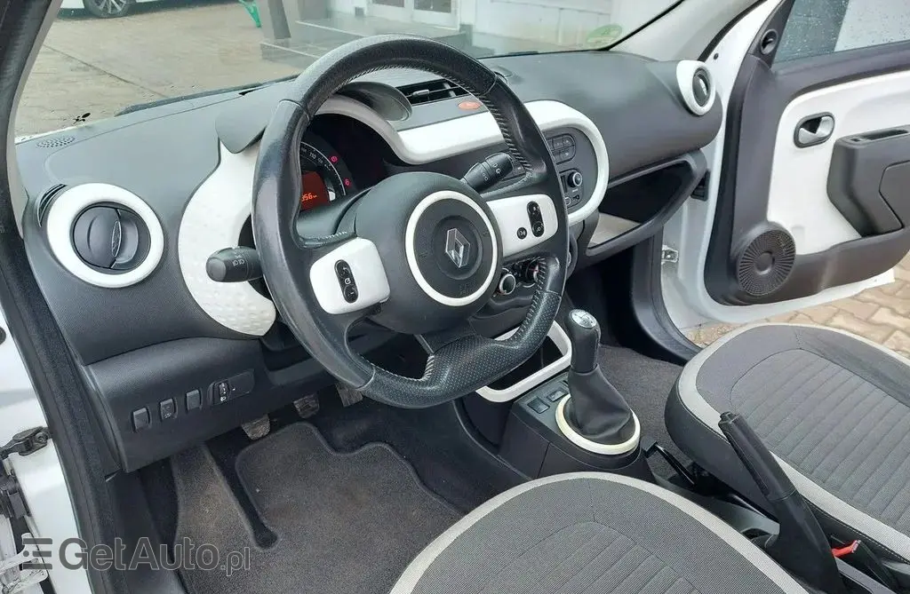 RENAULT Twingo 