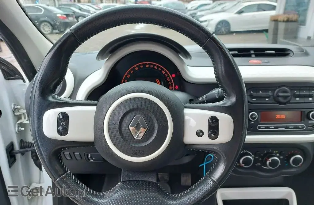 RENAULT Twingo 