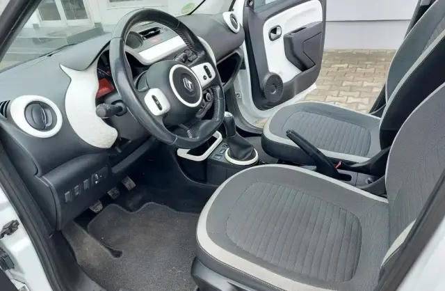 RENAULT Twingo 