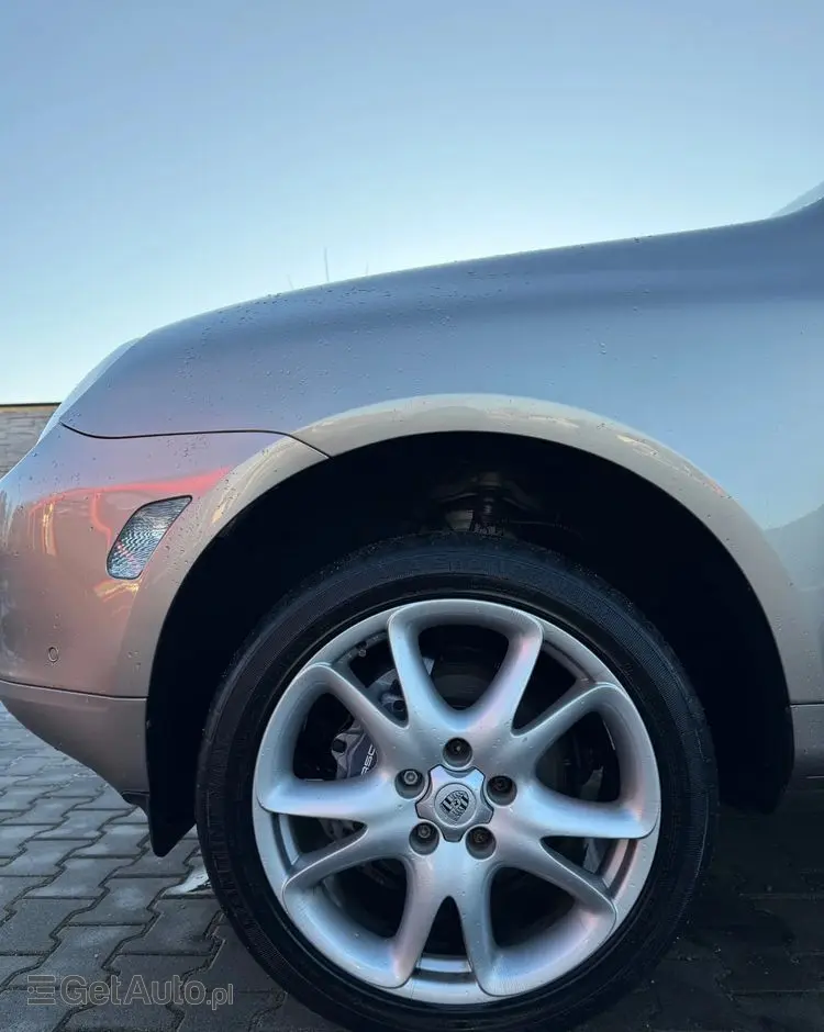 PORSCHE Cayenne Standard