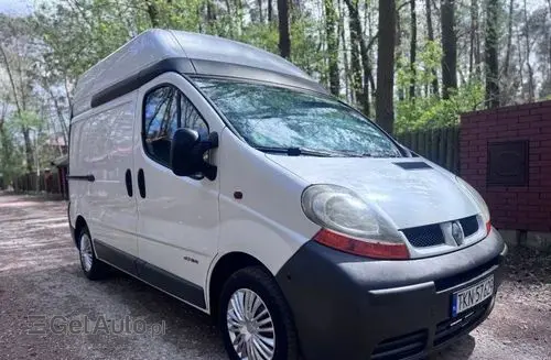 RENAULT Trafic 