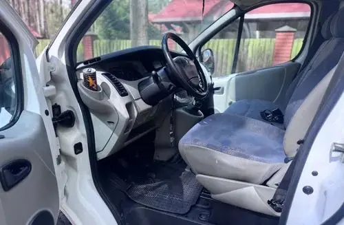 RENAULT Trafic 