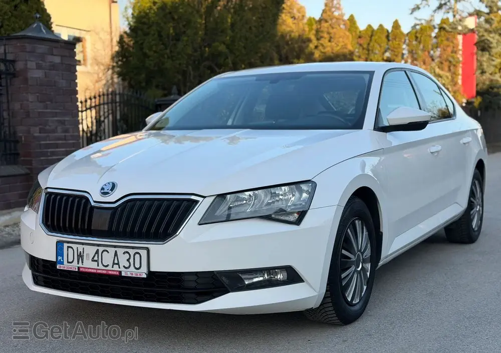 SKODA Superb 2.0 TDI Active