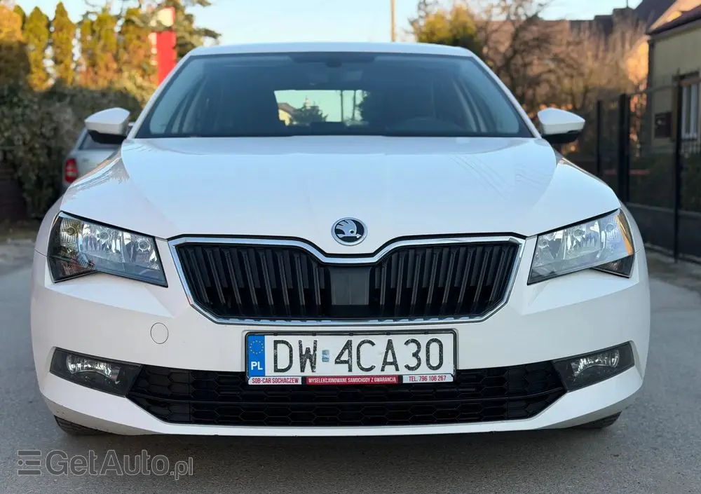 SKODA Superb 2.0 TDI Active
