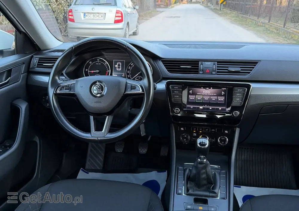 SKODA Superb 2.0 TDI Active