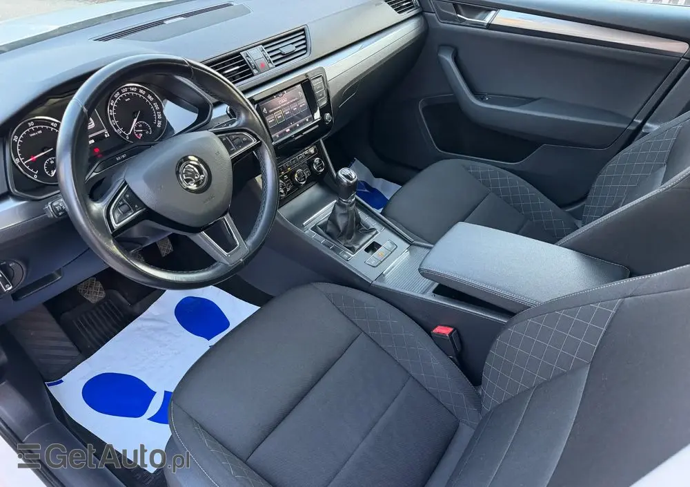 SKODA Superb 2.0 TDI Active