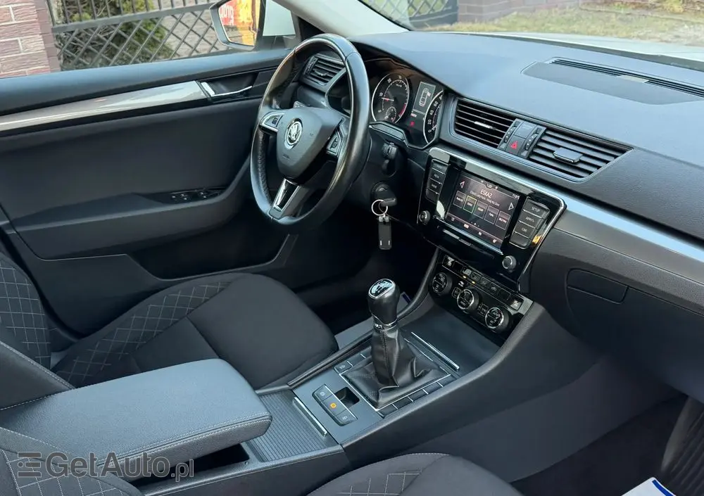 SKODA Superb 2.0 TDI Active