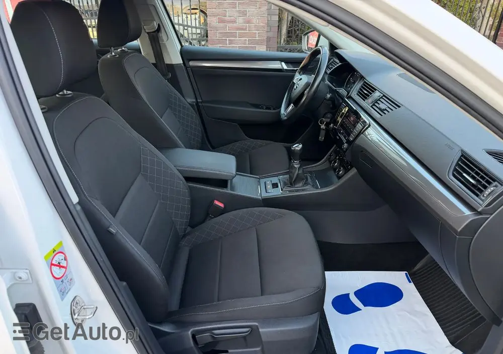 SKODA Superb 2.0 TDI Active