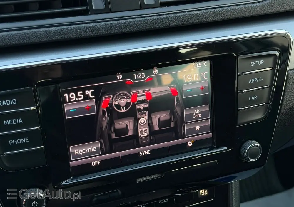 SKODA Superb 2.0 TDI Active