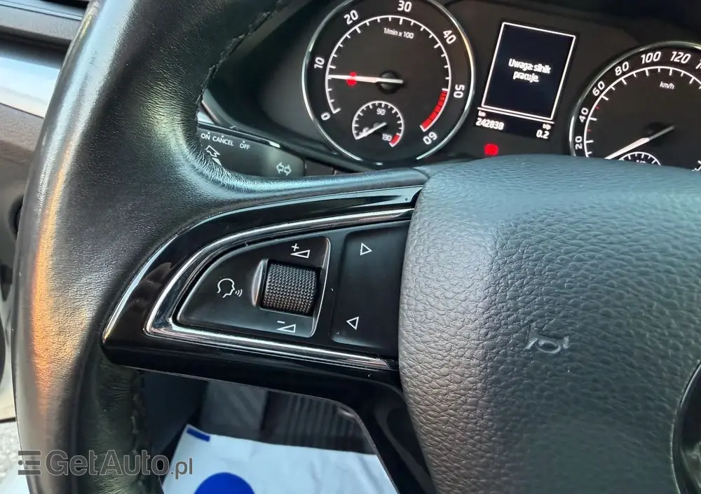 SKODA Superb 2.0 TDI Active