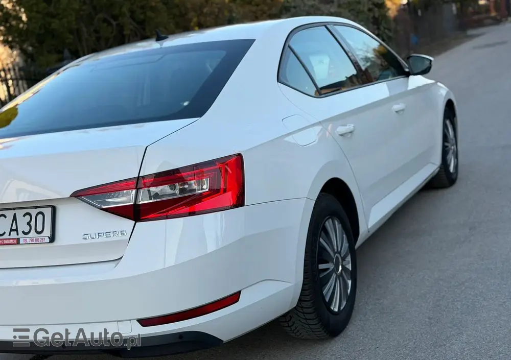 SKODA Superb 2.0 TDI Active