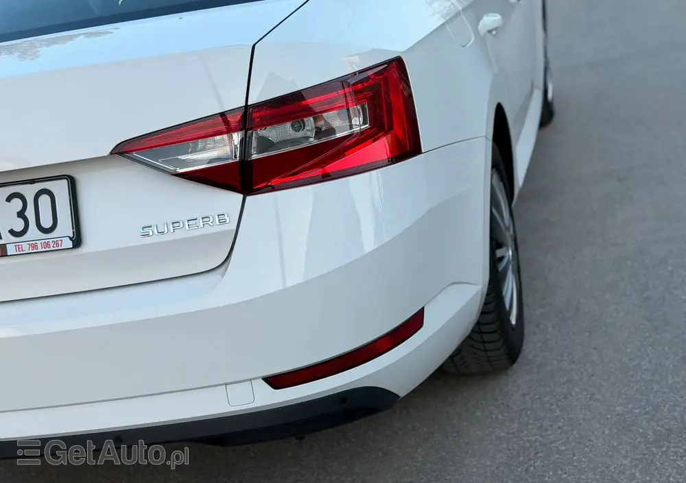 SKODA Superb 2.0 TDI Active