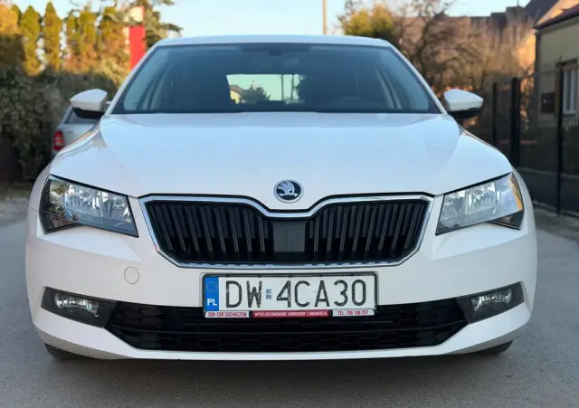 SKODA Superb 2.0 TDI Active