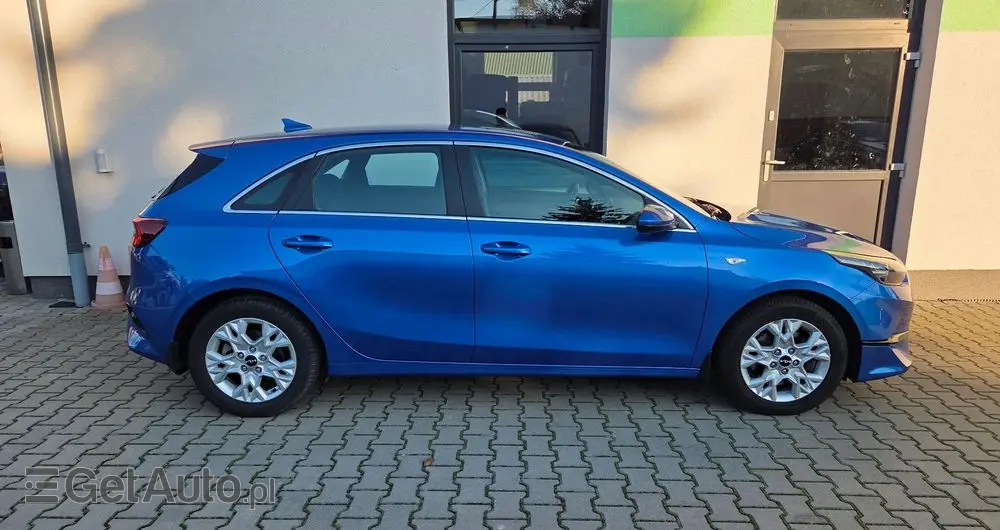 KIA Ceed 1.5 T-GDI M