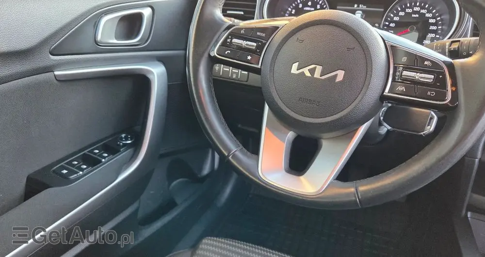 KIA Ceed 1.5 T-GDI M
