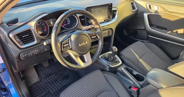 KIA Ceed 1.5 T-GDI M