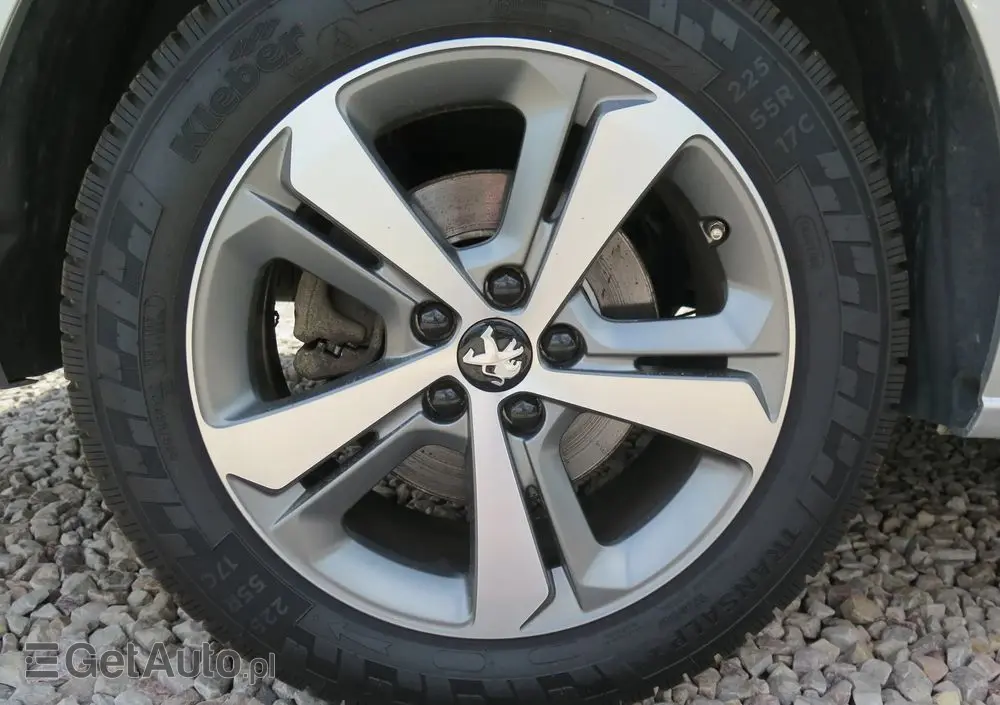PEUGEOT Expert Kombi Long 2,8t