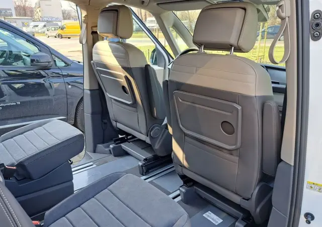 VOLKSWAGEN Multivan 2.0 TDI L2 Edition DSG