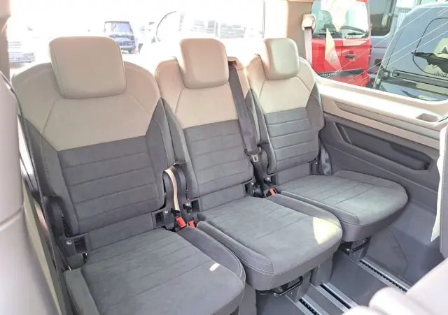 VOLKSWAGEN Multivan 2.0 TDI L2 Edition DSG