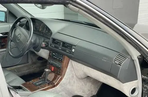 MERCEDES-BENZ SL 