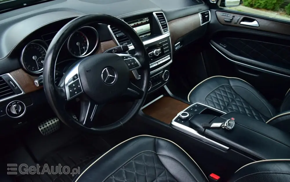 MERCEDES-BENZ GL 500 4-Matic