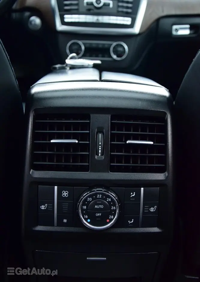 MERCEDES-BENZ GL 500 4-Matic