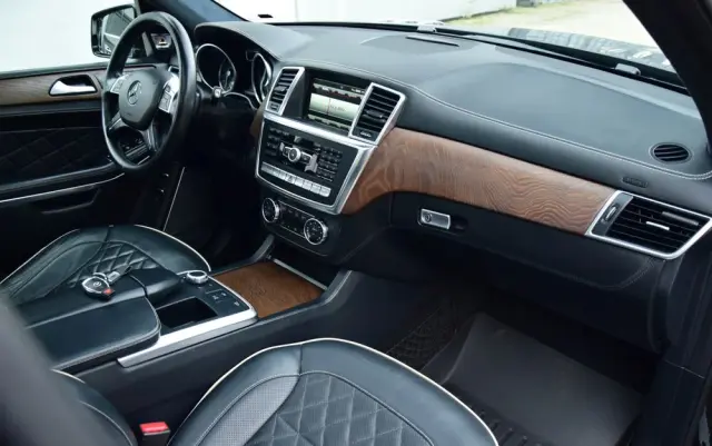 MERCEDES-BENZ GL 500 4-Matic