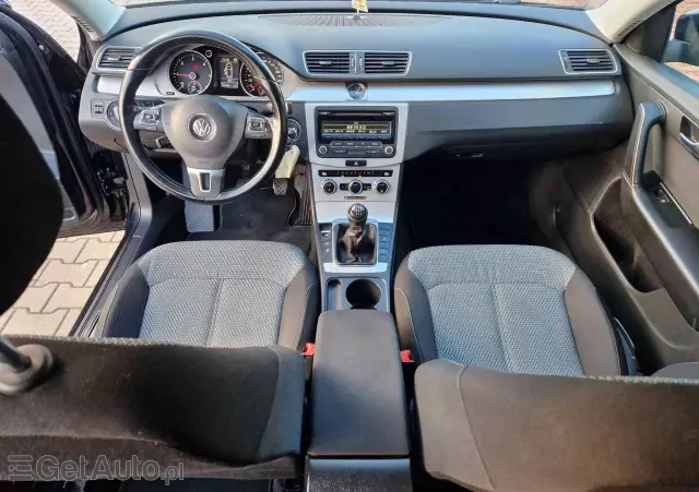 VOLKSWAGEN Passat Variant 1.6 TDI BlueMotion