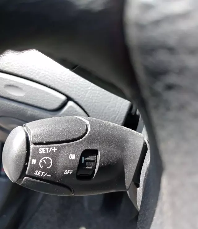 CITROEN C5 2.0i 16V (136 KM)