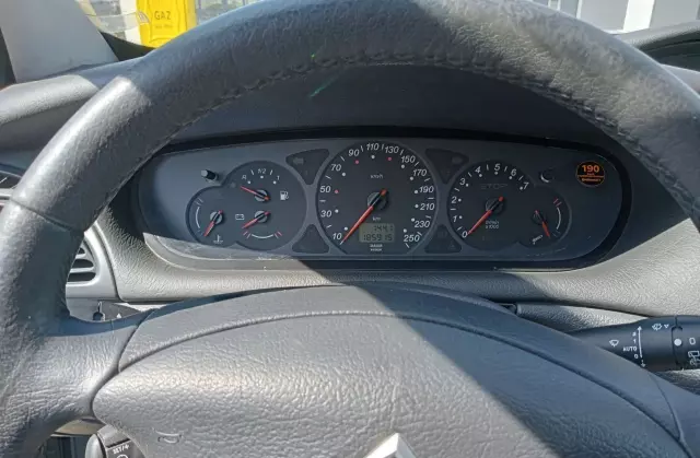 CITROEN C5 2.0i 16V (136 KM)