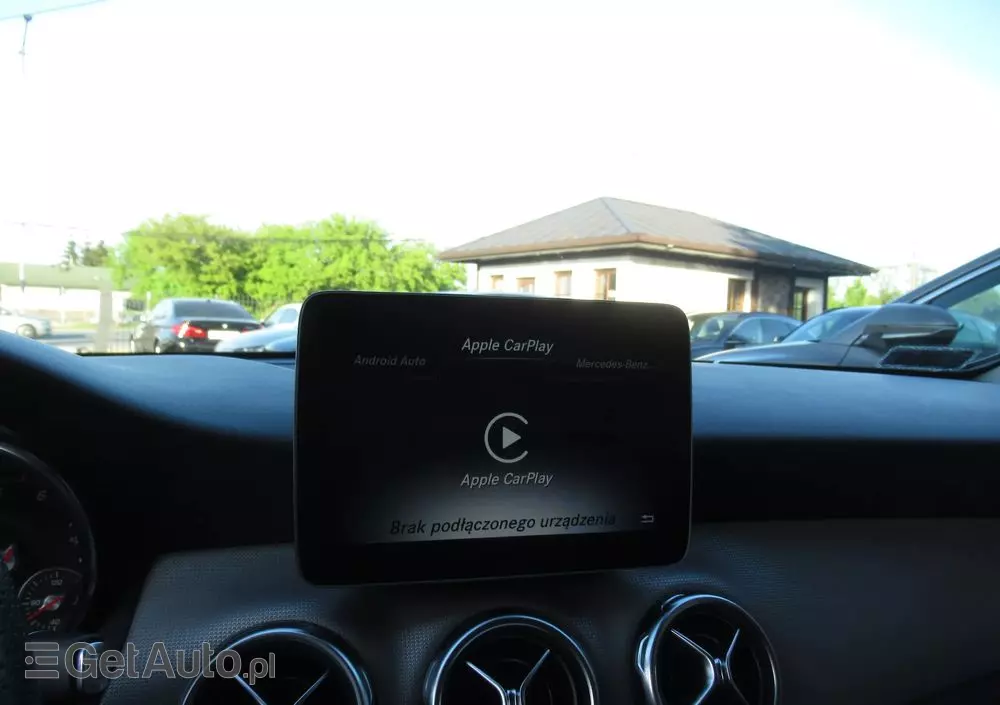 MERCEDES-BENZ GLA 200 7G-DCT Urban