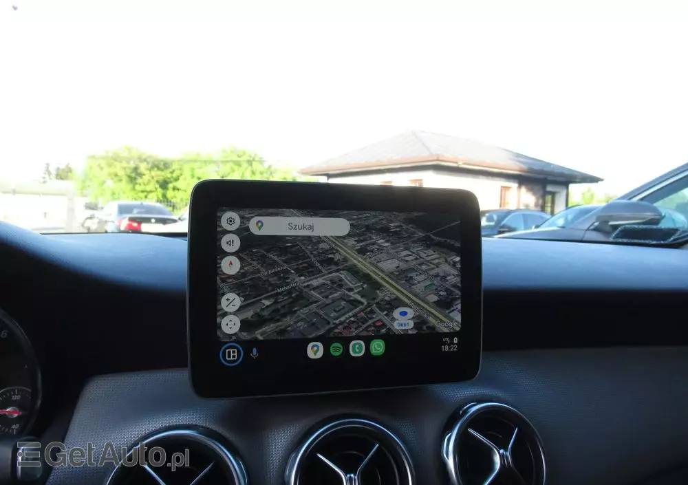 MERCEDES-BENZ GLA 200 7G-DCT Urban