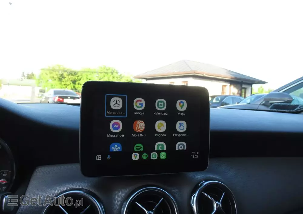 MERCEDES-BENZ GLA 200 7G-DCT Urban