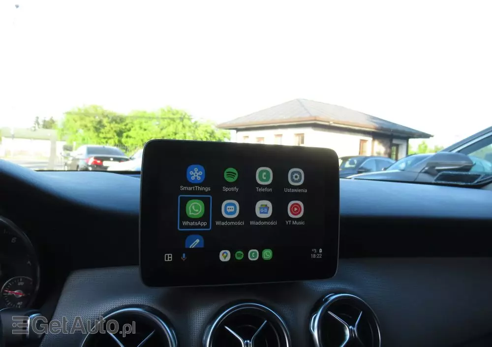 MERCEDES-BENZ GLA 200 7G-DCT Urban