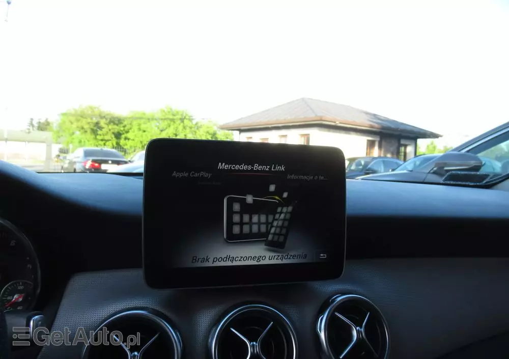 MERCEDES-BENZ GLA 200 7G-DCT Urban