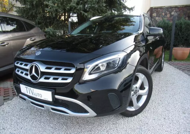 MERCEDES-BENZ GLA 200 7G-DCT Urban