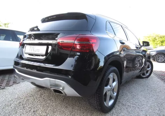 MERCEDES-BENZ GLA 200 7G-DCT Urban