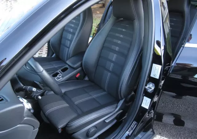 MERCEDES-BENZ GLA 200 7G-DCT Urban