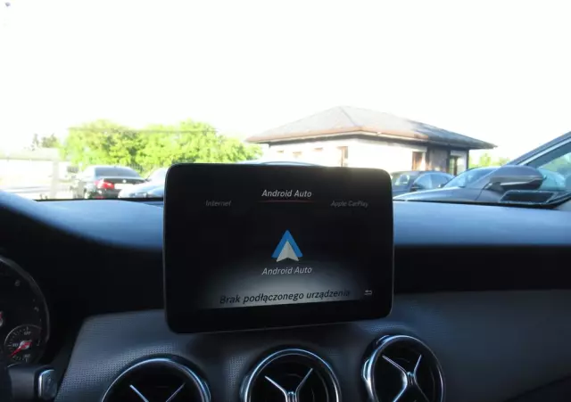 MERCEDES-BENZ GLA 200 7G-DCT Urban