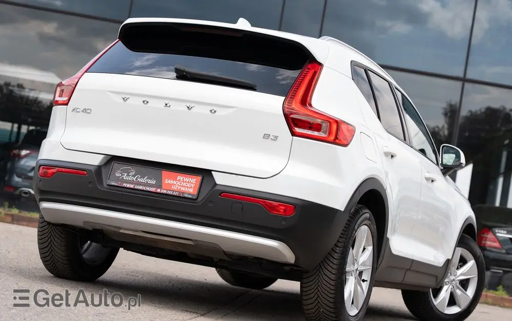 VOLVO XC 40 B3 B DKG Plus Bright