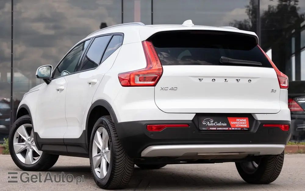 VOLVO XC 40 B3 B DKG Plus Bright