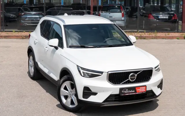 VOLVO XC 40 B3 B DKG Plus Bright
