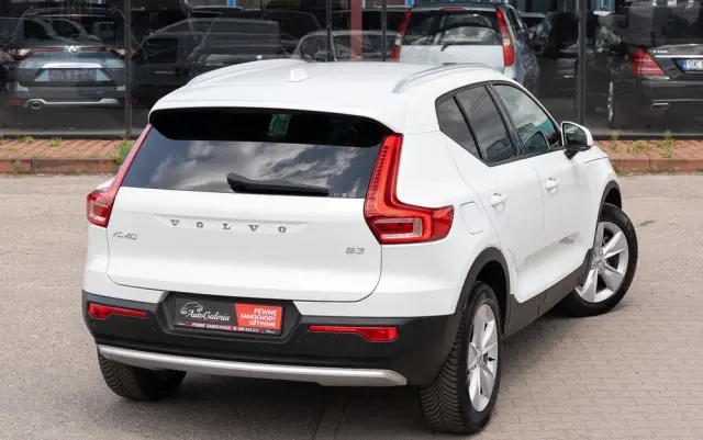 VOLVO XC 40 B3 B DKG Plus Bright